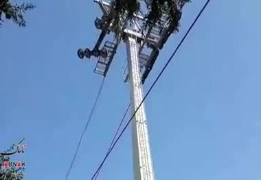 تله‌کابین خراب شد، ۳۰۰ نفر در گنجنامه گرفتار شدند